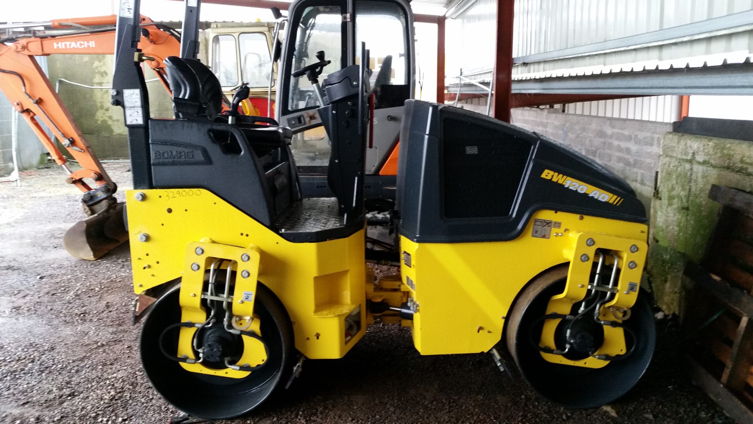 How Much Does A Bomag 120 Roller Weight