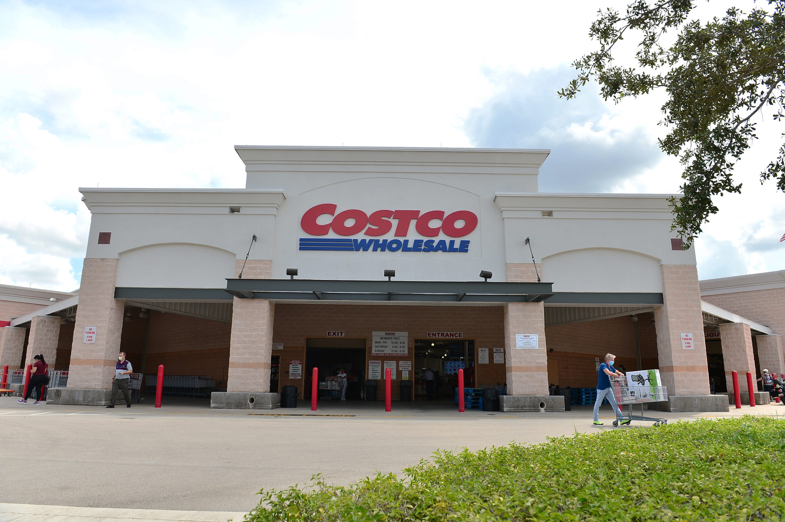 Why did Costco merge with Price Club? LogoCharts Your 1 Source for